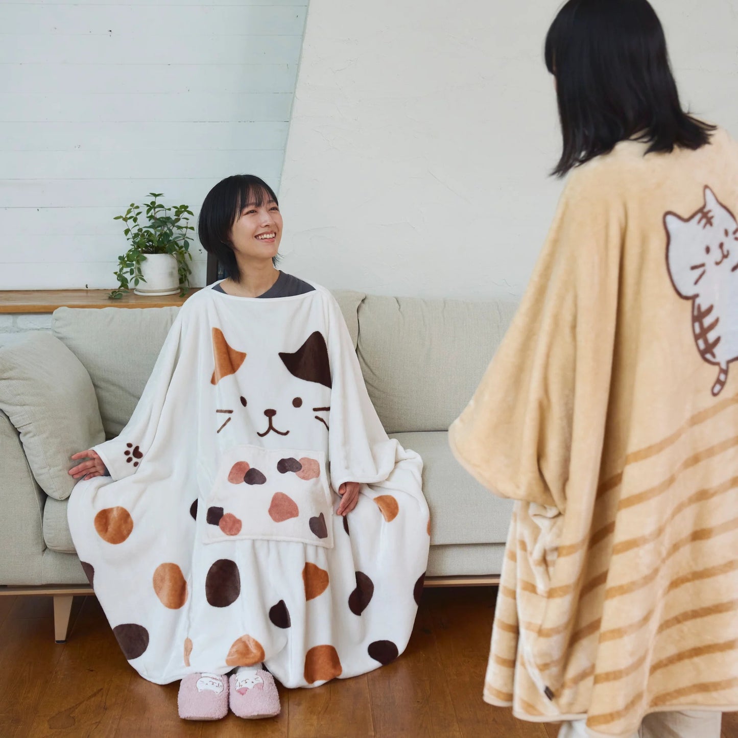 預購 ｜[2025版] FukuFukuNyanko 貓貓暖洋洋宅在家斗篷被套